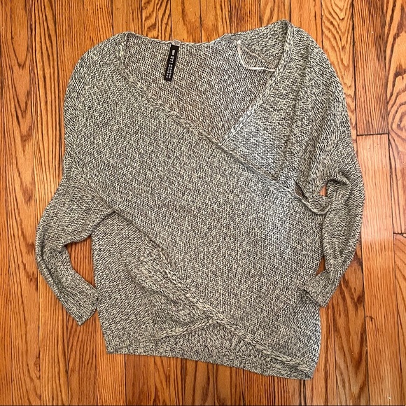 Design Lab Lord & Taylor Sweaters - Design Lab by Lord and Taylor Small Sweater